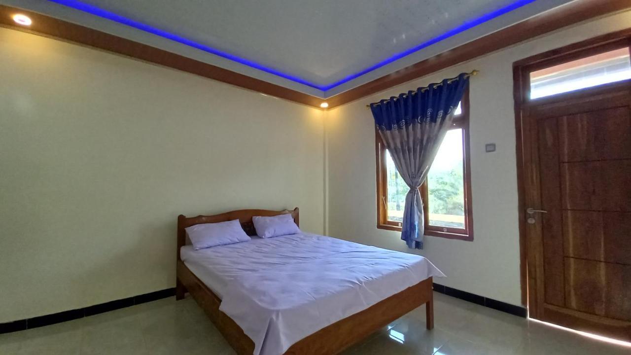 Benedict Guesthouse By Mori Hospitality Labuan Bajo Exterior photo