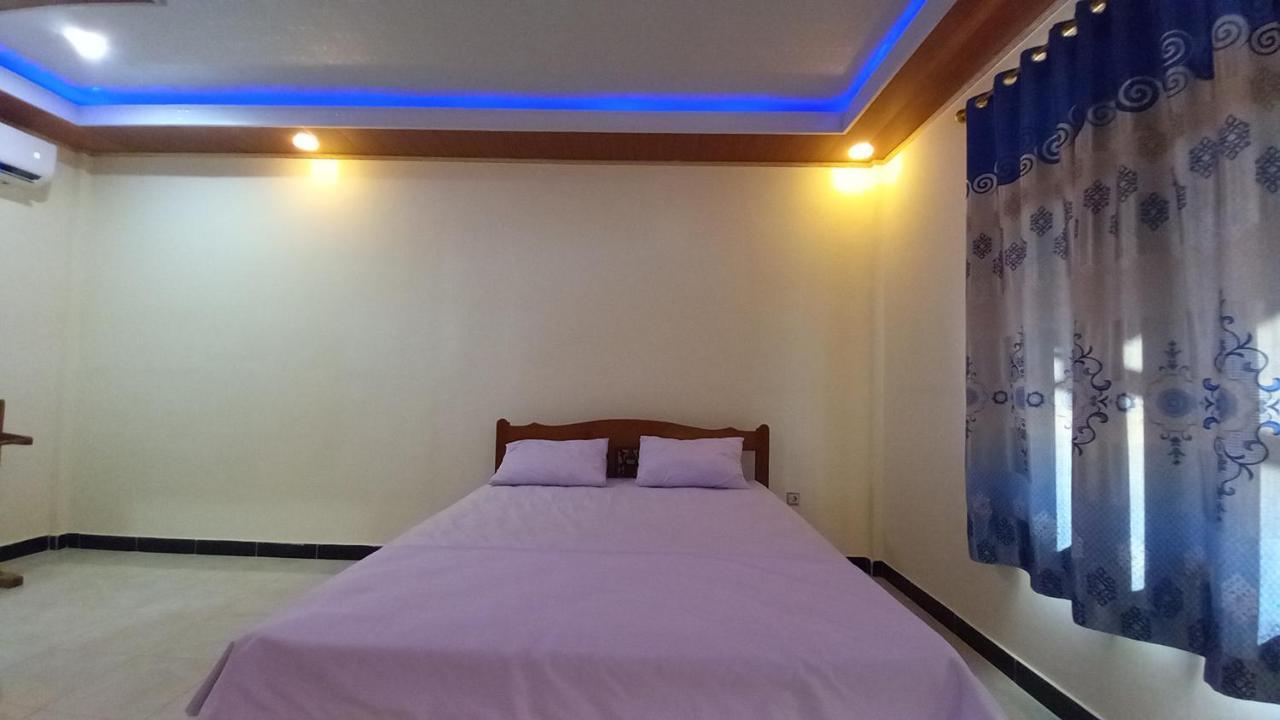 Benedict Guesthouse By Mori Hospitality Labuan Bajo Exterior photo